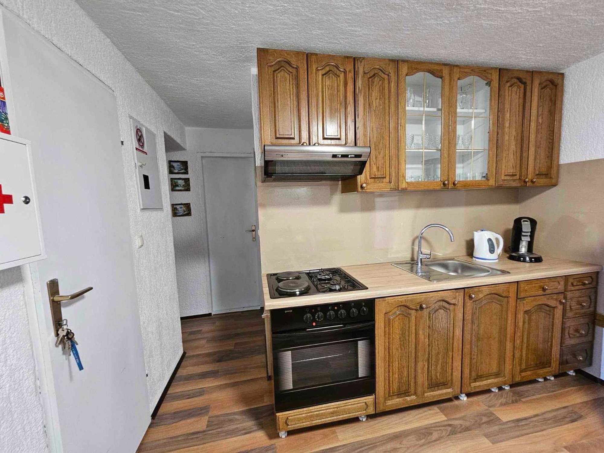 Apartman Zahira Karlobag Exterior foto